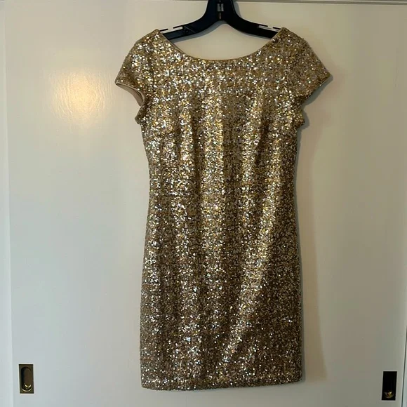 White House Black Market gold sequin dress size xxs